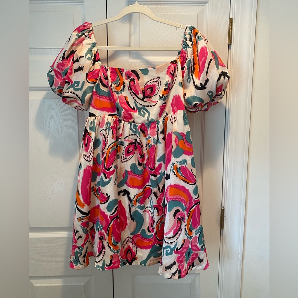 Mini puffed sleeve floral dress